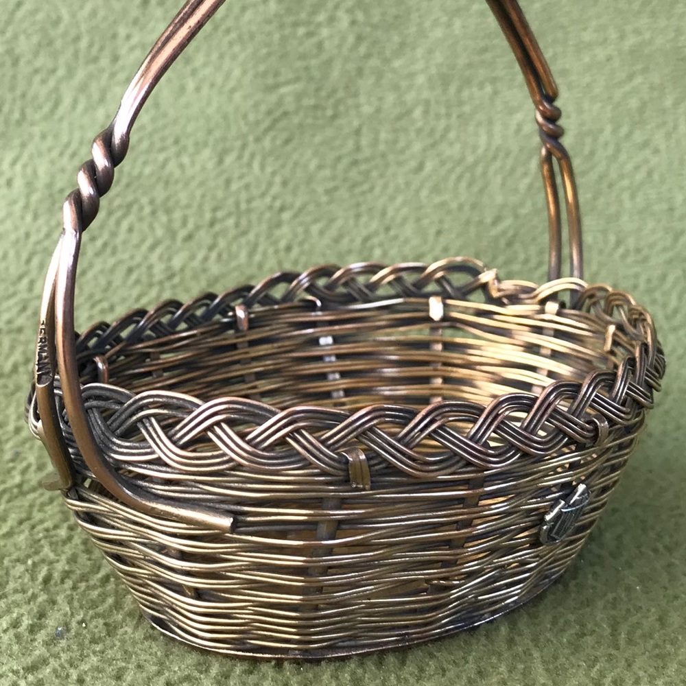 1910 DELTA ZETA Sorority College Woven Wire Basket